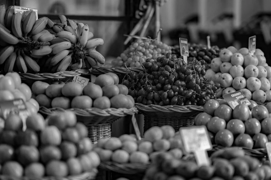 Bail commercial : étales avec des fruits et légumes