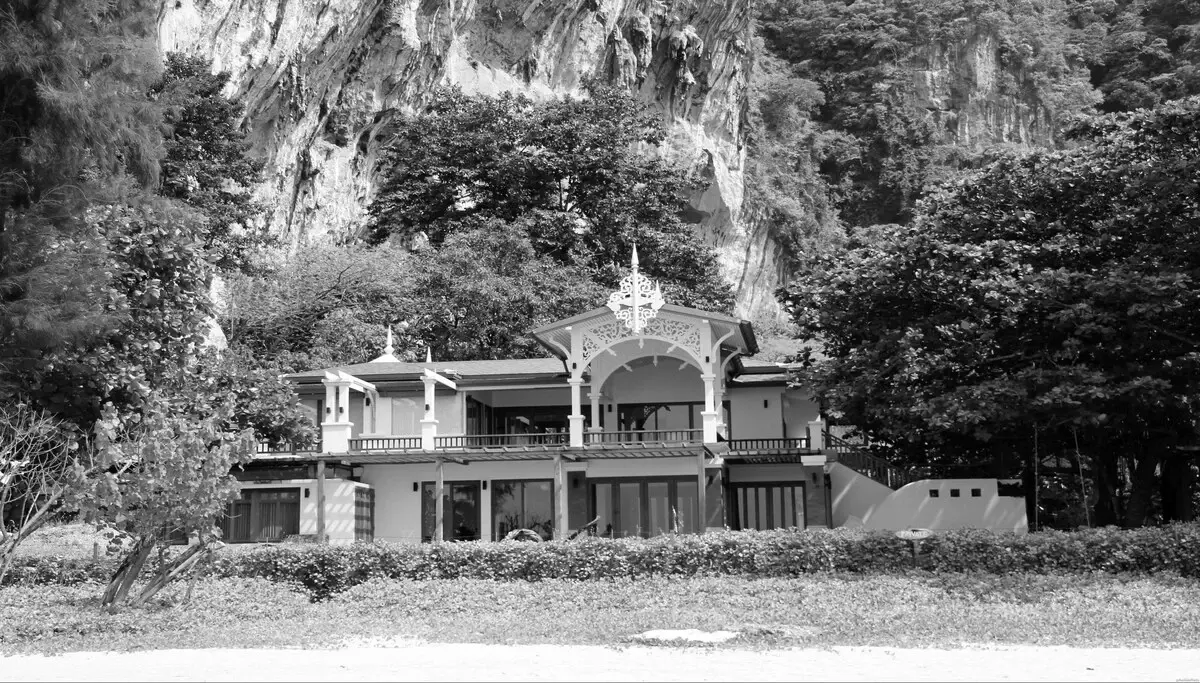 Une villa au pied de la montagne